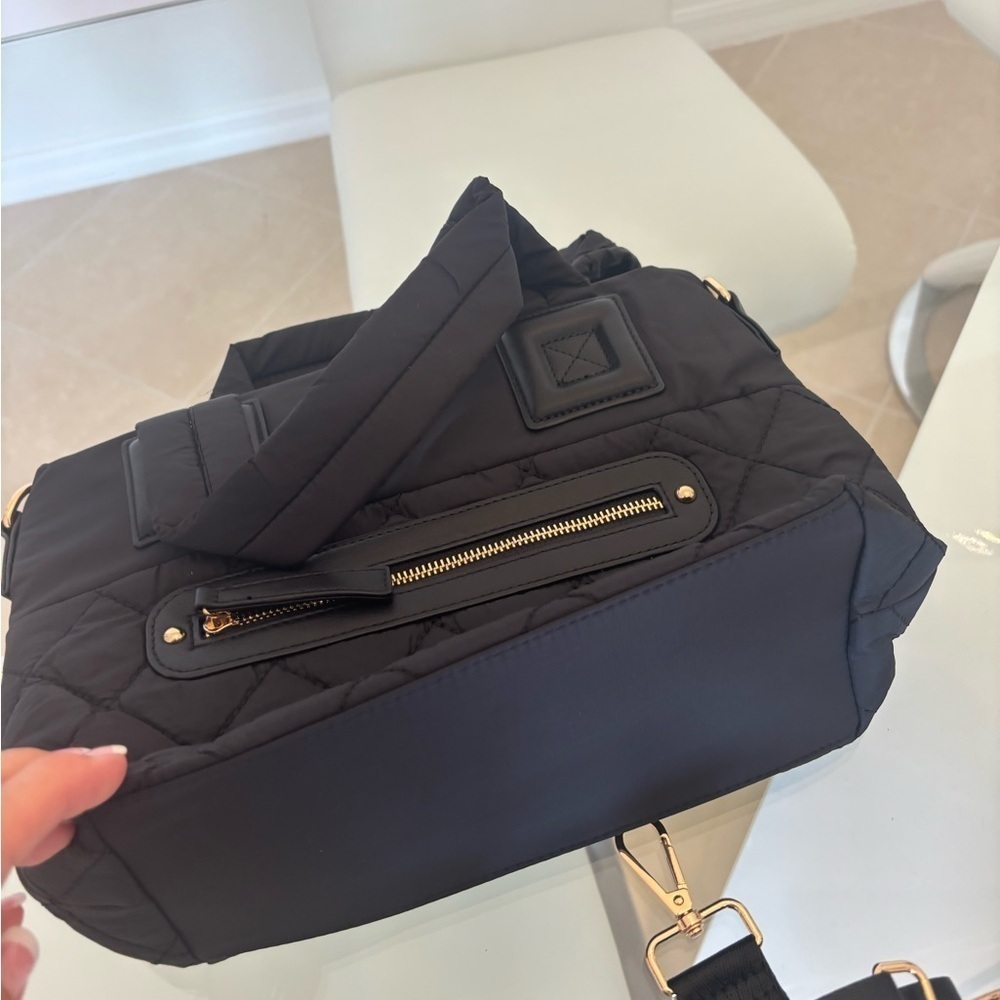 Quilted Black Women's Handbag - Picture 4 of 8